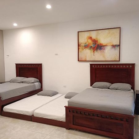 Casa Hector, Con Jacuzzi, Cerca Del Foro Gnp. Villa Mérida Buitenkant foto