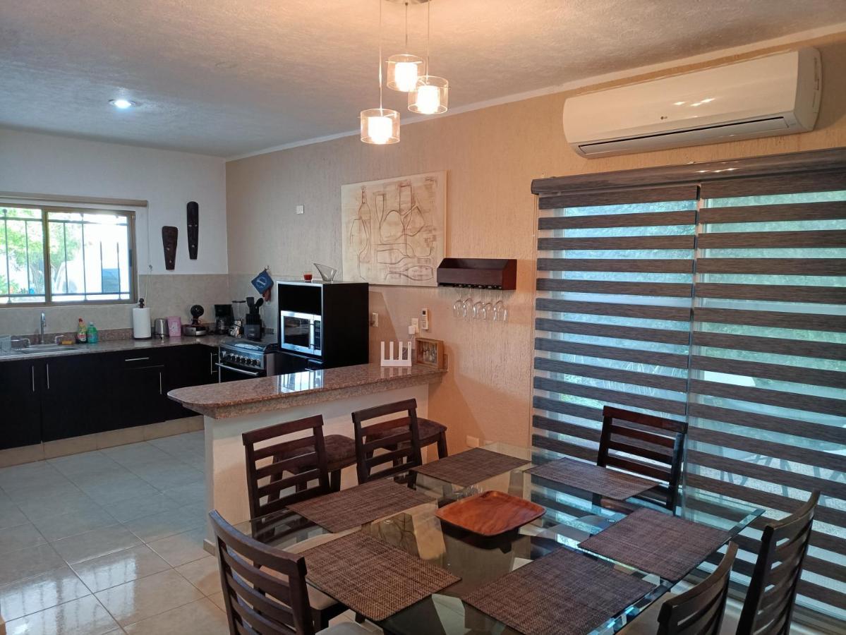 Casa Hector, Con Jacuzzi, Cerca Del Foro Gnp. Villa Mérida Buitenkant foto