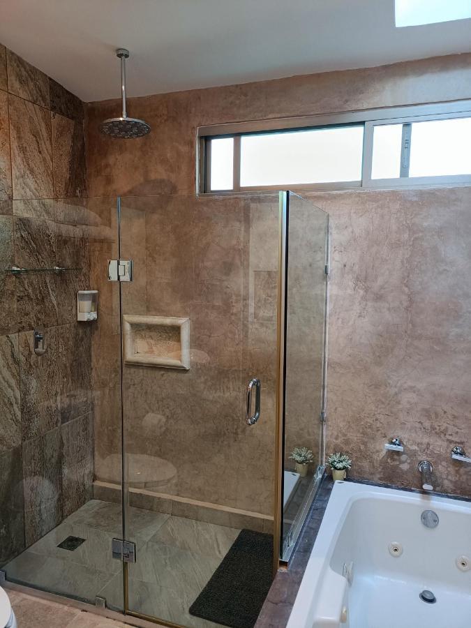Casa Hector, Con Jacuzzi, Cerca Del Foro Gnp. Villa Mérida Buitenkant foto